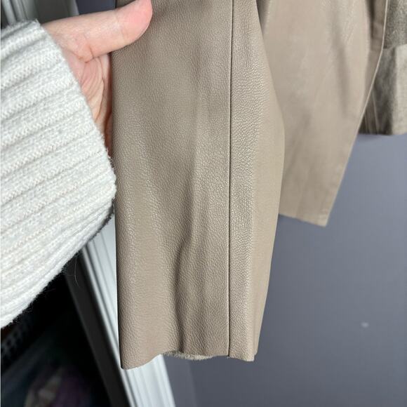 Zara Taupe Faux Leather Open Front Jacket With Wide Collar Size Small - Picture 3 of 7